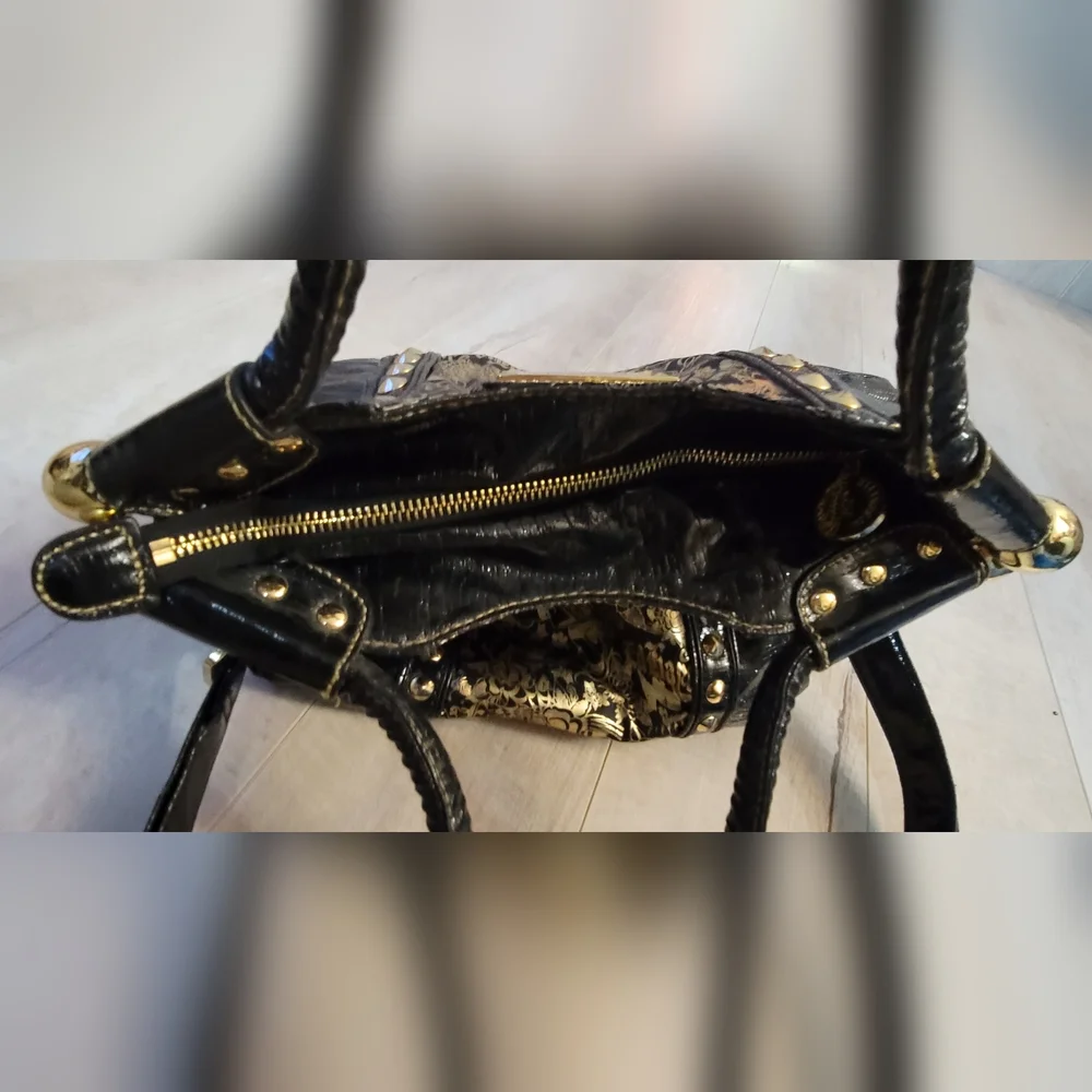 SALE Vintage Ed Hardy Mini Hobo Cross body  Purse 😍 Black with Gold Hardware! - Picture 11 of 15